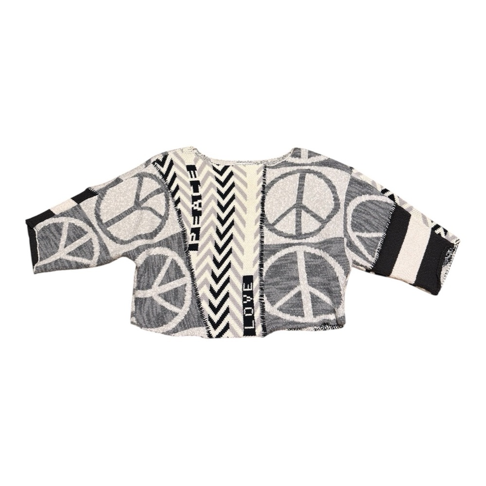 Urban Outfitters Gray & Cream Peace Love Knit Cropped Sweater Shirt Small